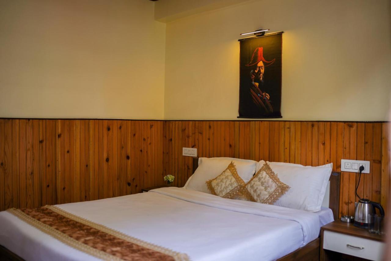 Hotel Hill Queen Near Sherpa Gumba Darjeeling Mall 5 Min Couple Friendly 외부 사진